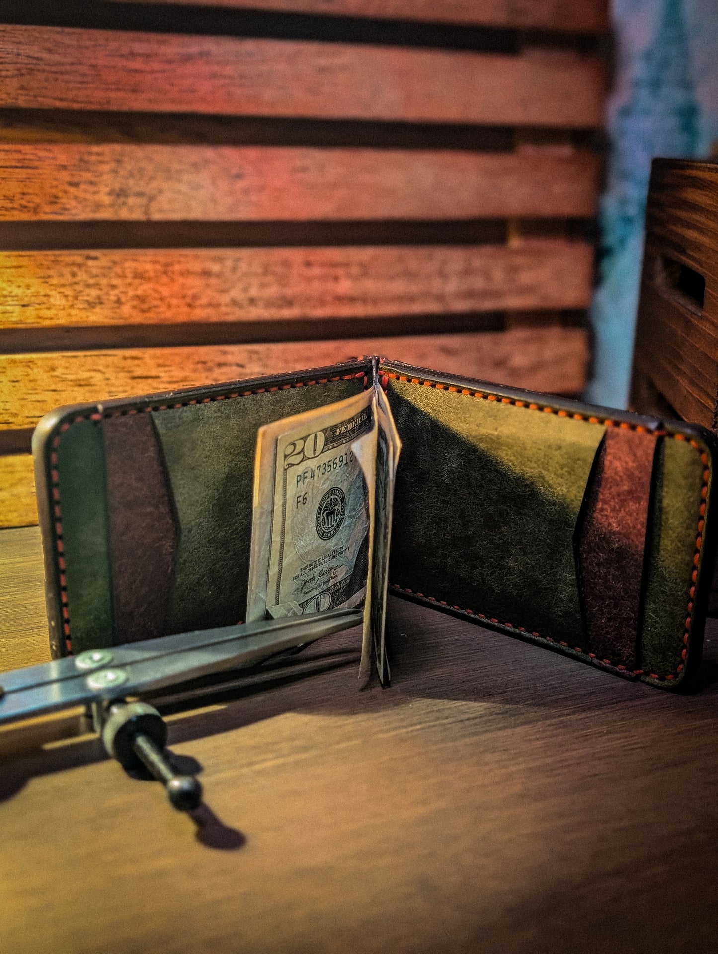 Emero money clip wallet