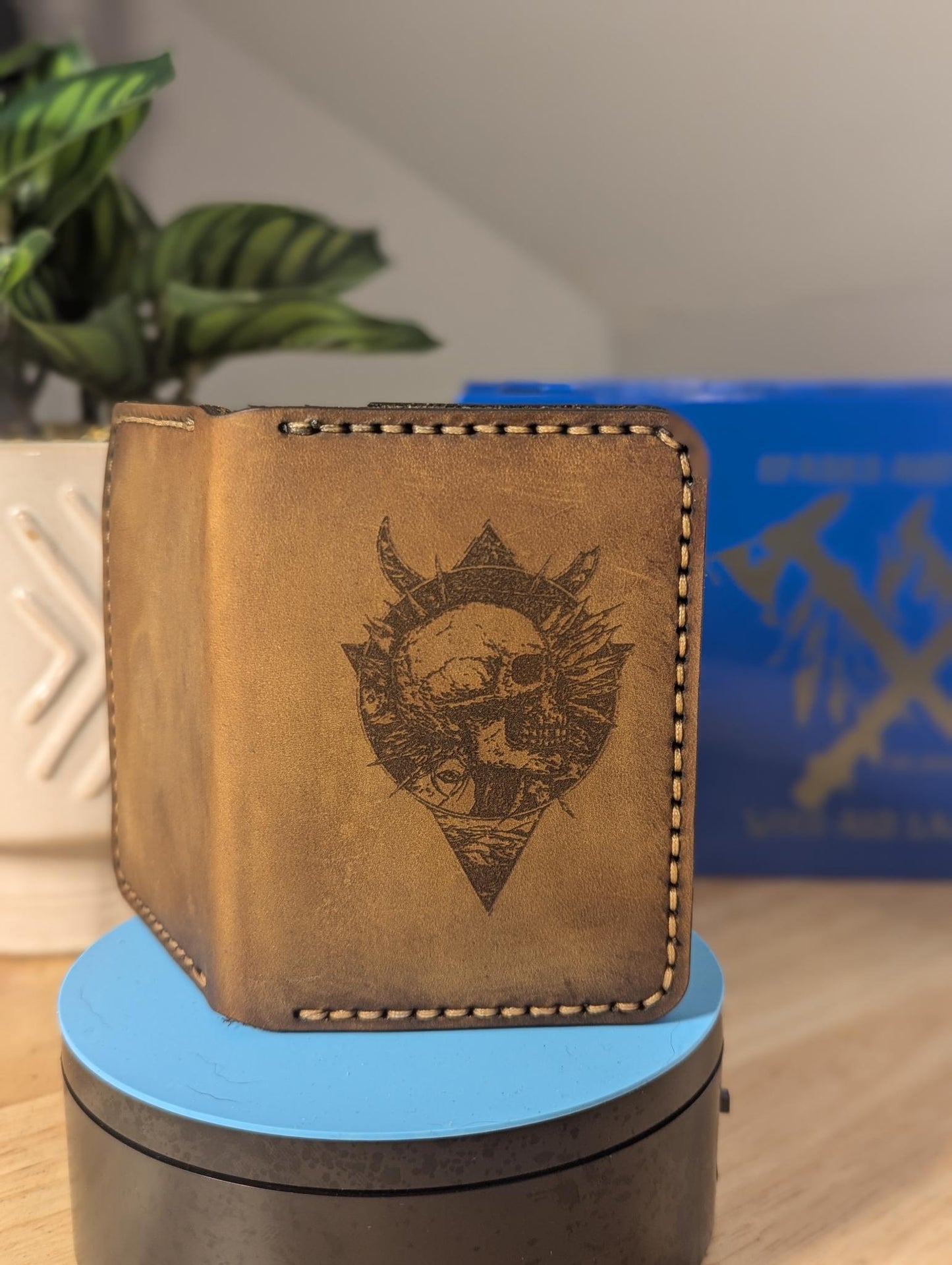 Leather bi-fold wallet